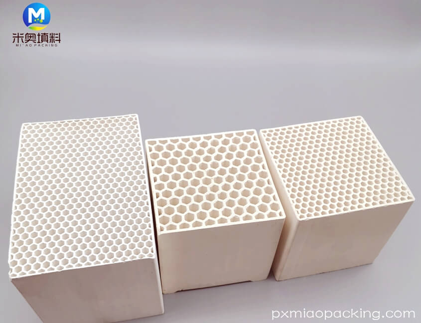 honeycomb-ceramic-block